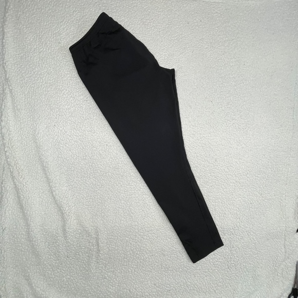 Women’s XL Black Moving Comfort Leggings - Picture 5 of 15
